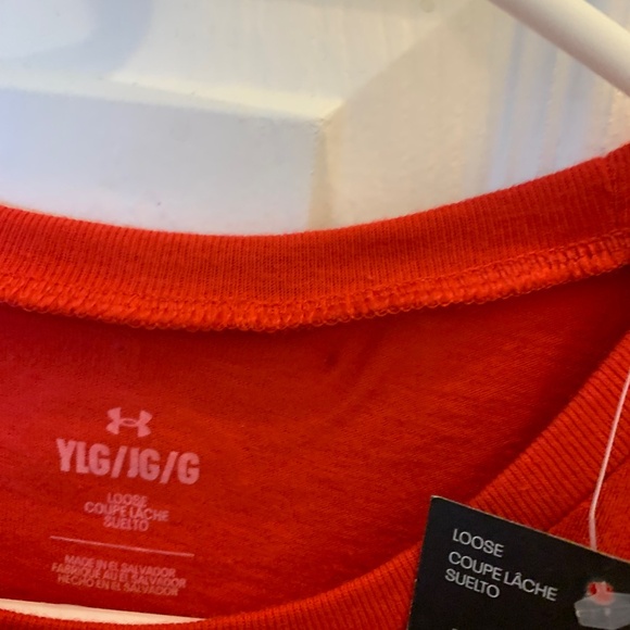 NWT Cute Girls Under Armour Red Holiday Tee Shirt YLG Cookies Snowflake Mittens - Picture 3 of 5